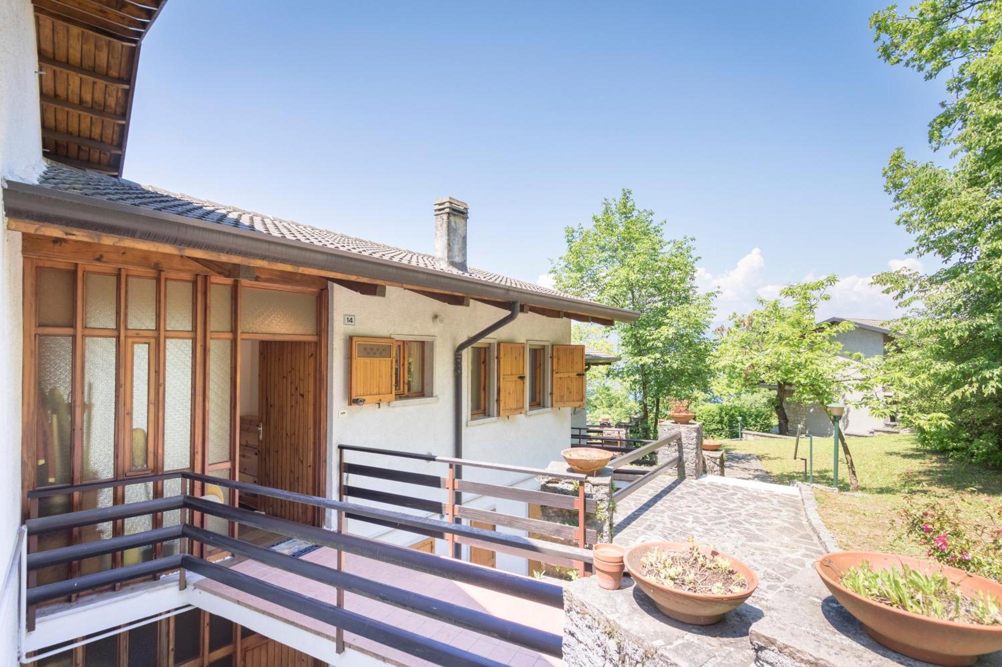 شقة Casa Bella Vista Mit Balkon سان زينو دي مونتانا المظهر الخارجي الصورة